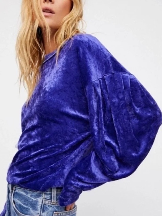Free People Tops - We The FREE PEOPLE Women's Milan Crushed Velvet Top Blue M Medium